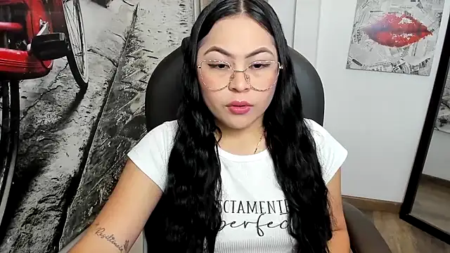 Hana    online show from 15, 11, 2025