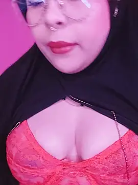 Snapshot of Hana___ chatting on 8, 7, 2026 Hana online show from 8, 7, 2026