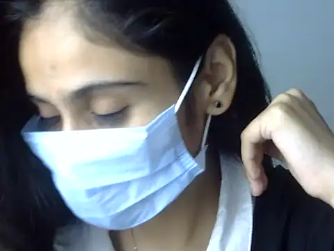 Snapshot of rekhabb123 chatting on 2, 7, 2026 rekhabb123 online show from 2, 7, 2026