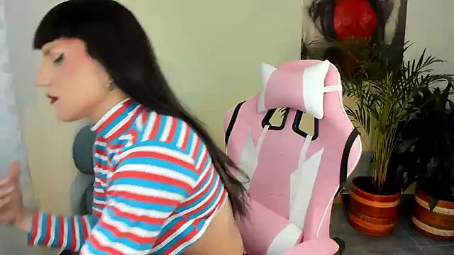 queenramoona-hot online show from 5, 3, 2025