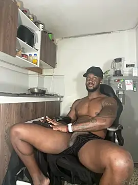 Snapshot of blackdrey18 chatting on 5, 2, 2025 blackdrey18 online show from 5, 2, 2025