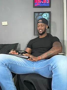 Snapshot of blackdrey18 chatting on 26, 2, 2025 blackdrey18 online show from 26, 2, 2025