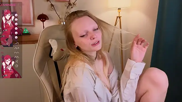 Snapshot of evangel1ne chatting on 12, 10, 2025 evangel1ne online show from 12, 10, 2025