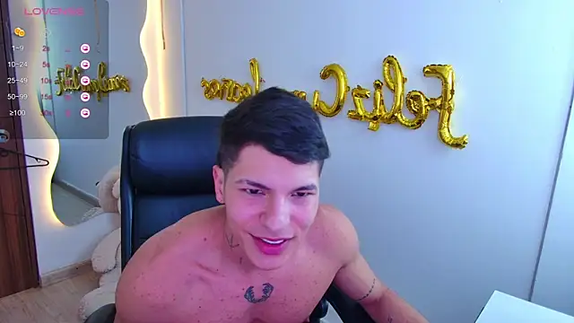 Snapshot of harrisoncuper chatting on 9, 5, 2026 harrisoncuper online show from 9, 5, 2026