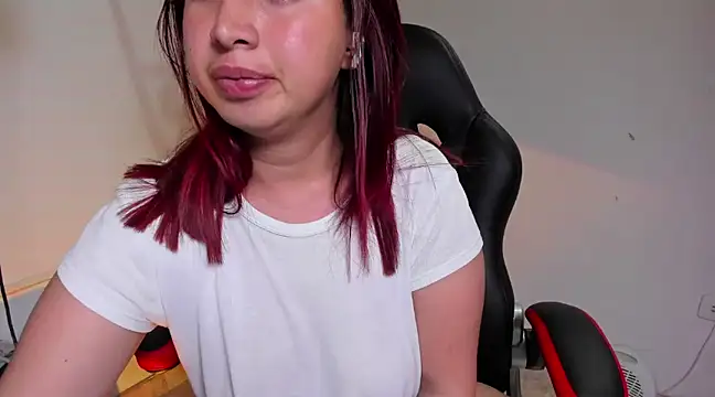 madelaine blosson online show from 22, 2, 2025