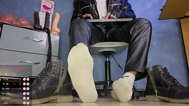 Snapshot of TomLover_12 chatting on 29, 3, 2026 TomLover 12 online show from 29, 3, 2026