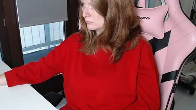 Snapshot of Exotic-Desire chatting on 6, 10, 2025 Exotic-Desire online show from 6, 10, 2025