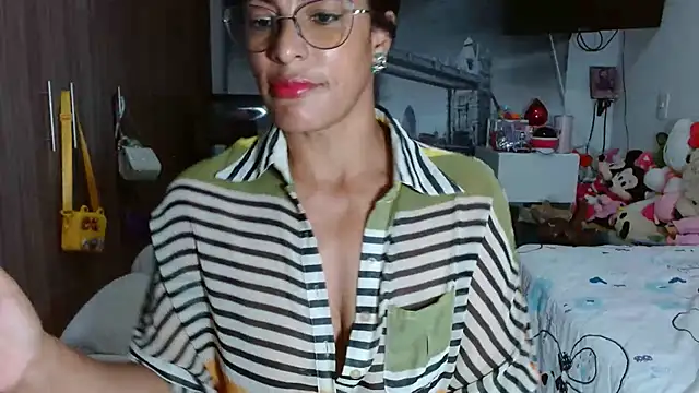 Snapshot of kateleyagrey chatting on 12, 12, 2024 kateleyagrey online show from 12, 12, 2024