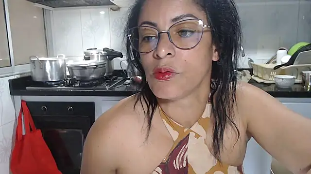 Snapshot of kateleyagrey chatting on 16, 9, 2025 kateleyagrey online show from 16, 9, 2025