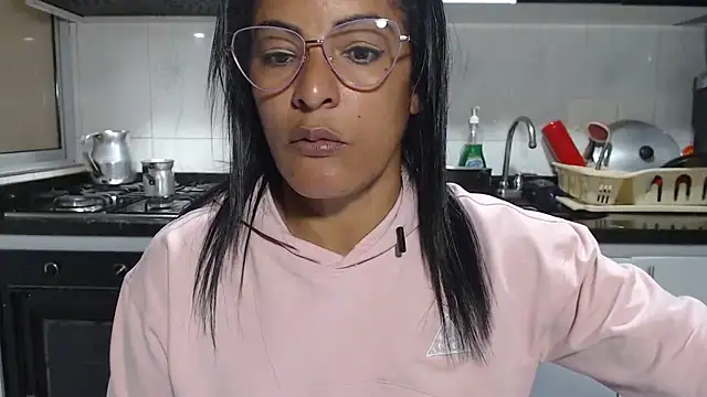 kateleyagrey online show from 15, 4, 2026