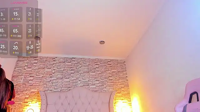 Snapshot of Lucia-sex chatting on 6, 12, 2024 Lucia-sex online show from 6, 12, 2024