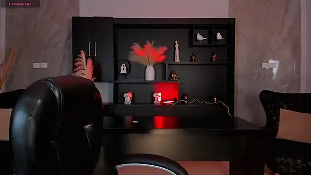 Snapshot of RoseFerrera chatting on 2, 3, 2025 RoseFerrera online show from 2, 3, 2025