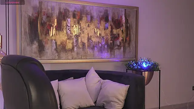 Snapshot of RoseFerrera chatting on 17, 11, 2025 RoseFerrera online show from 17, 11, 2025