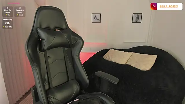 Snapshot of BellaRossii chatting on 28, 11, 2025 BellaRossii online show from 28, 11, 2025