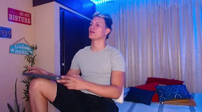 DavidNeill online show from 17, 3, 2025