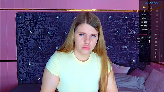 Snapshot of NoraBigAss chatting on 26, 5, 2026 NoraBigAss online show from 26, 5, 2026