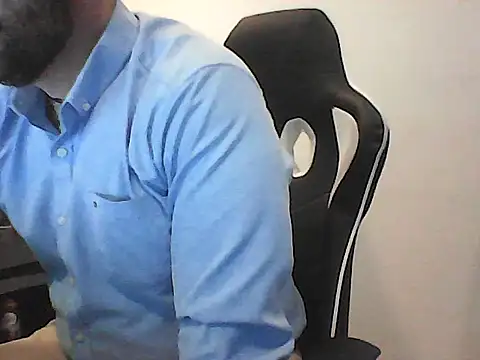 Snapshot of Kalel17073 chatting on 16, 6, 2026 Kalel17073 online show from 16, 6, 2026