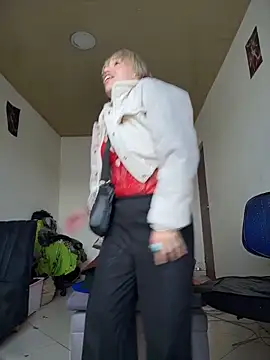 sexymarilyncolombia online show from 12, 4, 2026