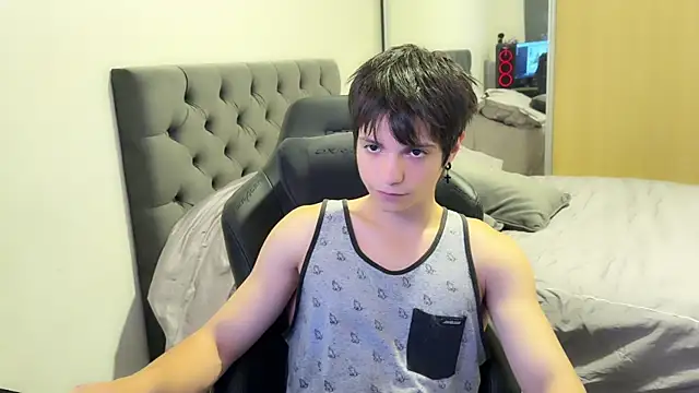 SasukeUhchiaa online show from 18, 2, 2025