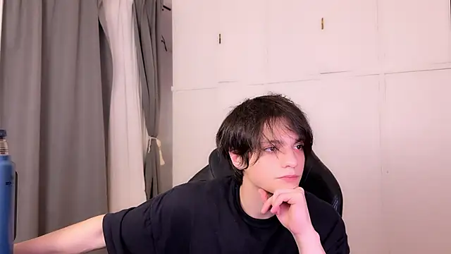 SasukeUhchiaa online show from 24, 3, 2026