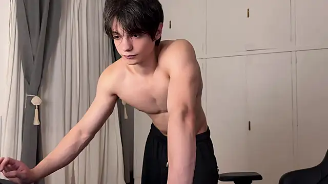 SasukeUhchiaa online show from 2, 4, 2026