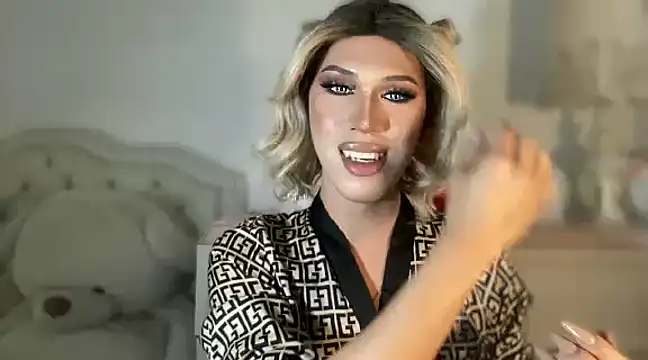 Ts glamxxxx online show from 28, 2, 2025