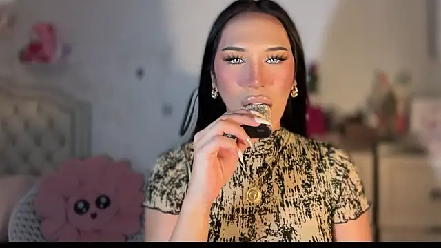 Ts glamxxxx online show from 15, 9, 2025