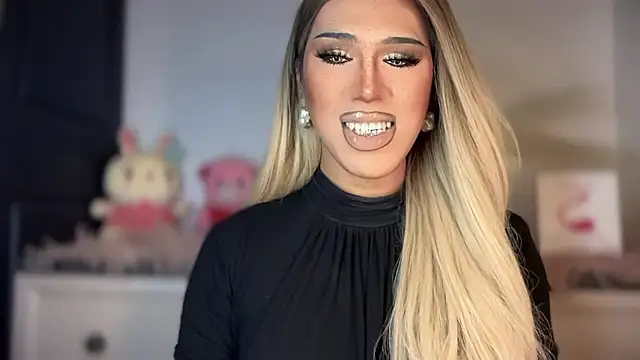 Ts glamxxxx online show from 13, 1, 2026