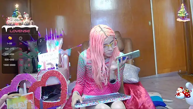 Snapshot of Skinygirl chatting on 15, 1, 2025 Skinygirl online show from 15, 1, 2025