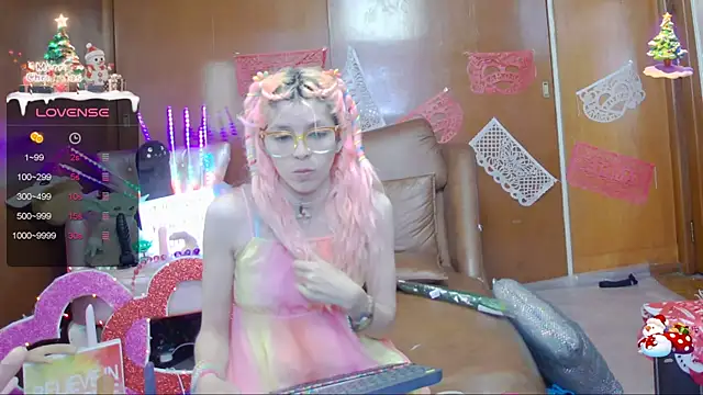 Snapshot of Skinygirl chatting on 12, 2, 2025 Skinygirl online show from 12, 2, 2025