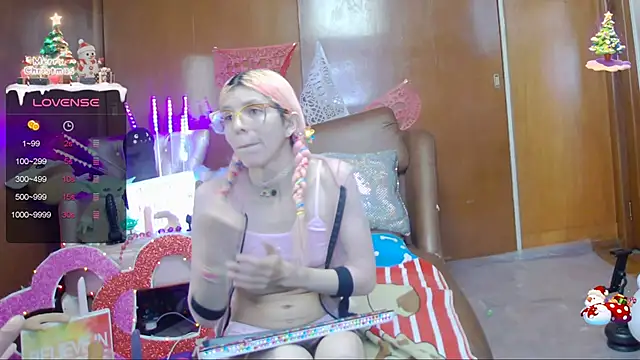 Snapshot of Skinygirl chatting on 23, 2, 2025 Skinygirl online show from 23, 2, 2025