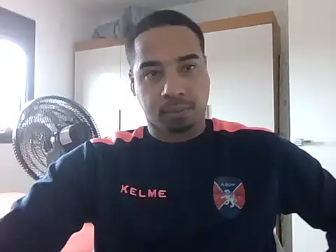 Snapshot of Juninho10c chatting on 3, 11, 2025 Juninho10c online show from 3, 11, 2025