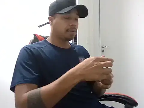 Snapshot of Juninho10c chatting on 7, 11, 2025 Juninho10c online show from 7, 11, 2025