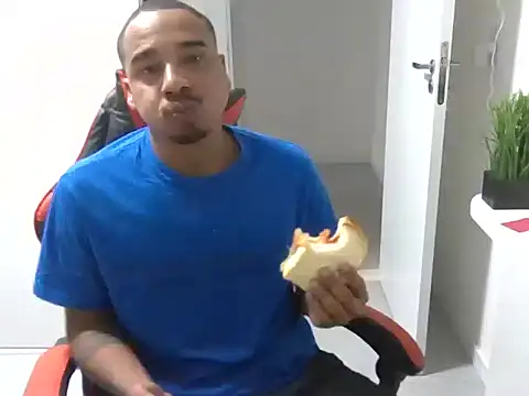 Snapshot of Juninho10c chatting on 14, 11, 2025 Juninho10c online show from 14, 11, 2025