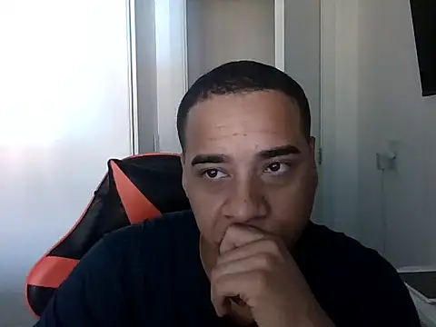 Snapshot of Juninho10c chatting on 18, 11, 2025 Juninho10c online show from 18, 11, 2025