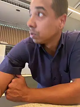 Snapshot of Juninho10c chatting on 15, 12, 2025 Juninho10c online show from 15, 12, 2025