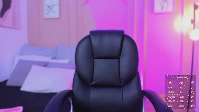 lucy neil online show from 3, 2, 2026