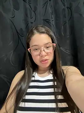Snapshot of Lucyklein2022 chatting on 31, 12, 2024 Lucyklein2022 online show from 31, 12, 2024