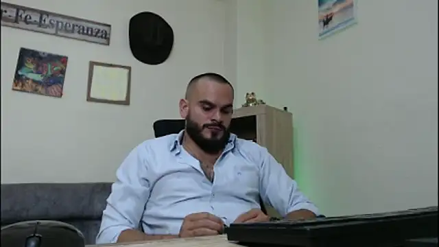 Snapshot of cowboyht chatting on 18, 6, 2026 cowboyht online show from 18, 6, 2026
