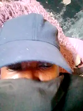 Snapshot of LULE37587001 chatting on 18, 11, 2025 LULE37587001 online show from 18, 11, 2025