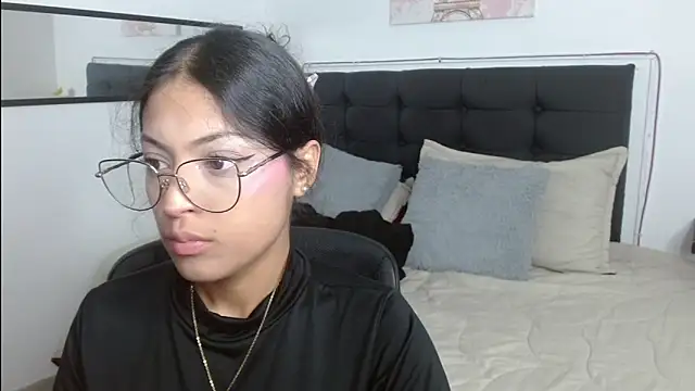 Snapshot of vaness_weet chatting on 26, 4, 2026 vaness weet online show from 26, 4, 2026
