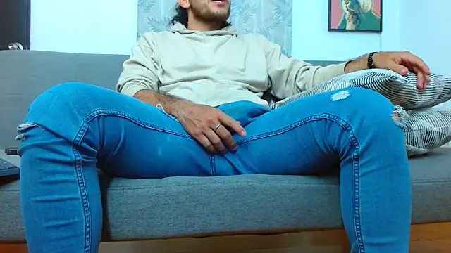 tuyo1995 online show from 4, 3, 2026