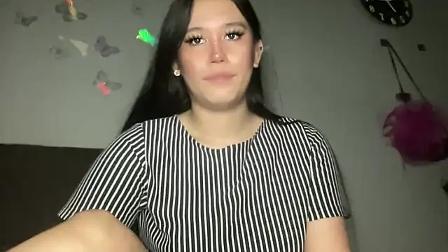 Snapshot of MeganTheRarest chatting on 3, 11, 2025 MeganTheRarest online show from 3, 11, 2025