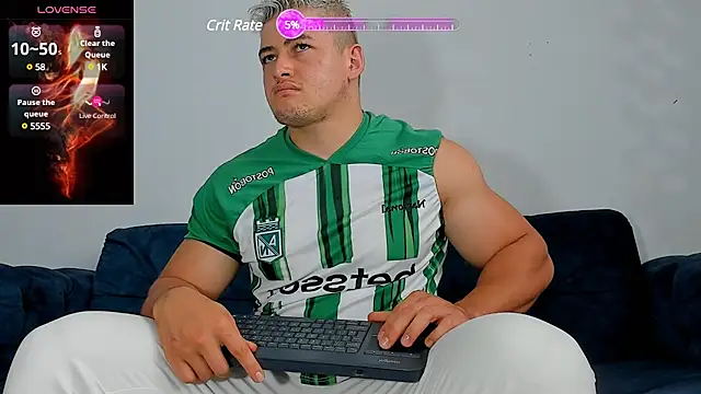 Snapshot of Leonsmoron chatting on 3, 12, 2024 Leonsmoron online show from 3, 12, 2024