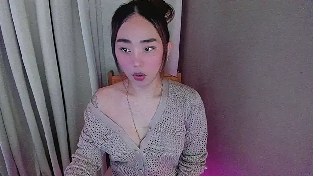 MissAyaCollins online show from 11, 11, 2025