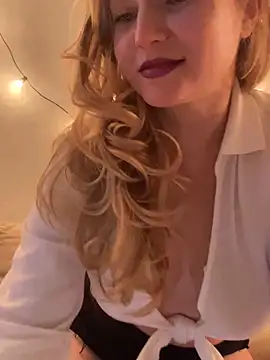 Lady  Maria online show from 22, 2, 2025