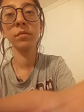 Snapshot of HEAVY_MEGAN chatting on 4, 12, 2024 HEAVY MEGAN online show from 4, 12, 2024