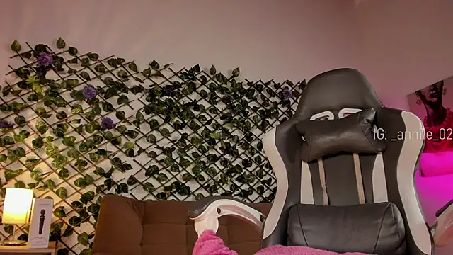 Snapshot of annie_barozzi chatting on 10, 2, 2025 annie barozzi online show from 10, 2, 2025