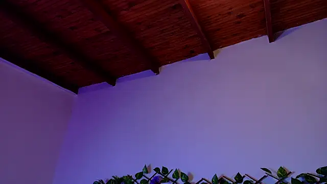 Snapshot of annie_barozzi chatting on 10, 10, 2025 annie barozzi online show from 10, 10, 2025