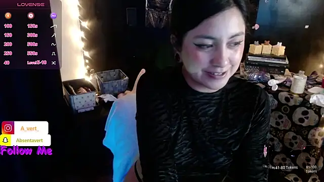 Snapshot of AbsentaVert chatting on 5, 1, 2025 AbsentaVert online show from 5, 1, 2025